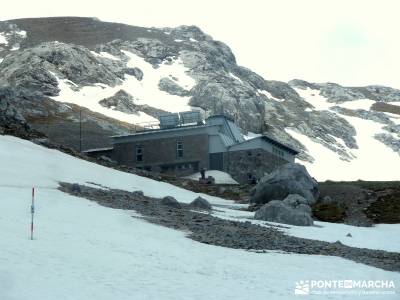 Picos de Europa-Naranjo Bulnes(Urriellu);Puente San Isidro; nacimiento del rio cuervo irati la hirue